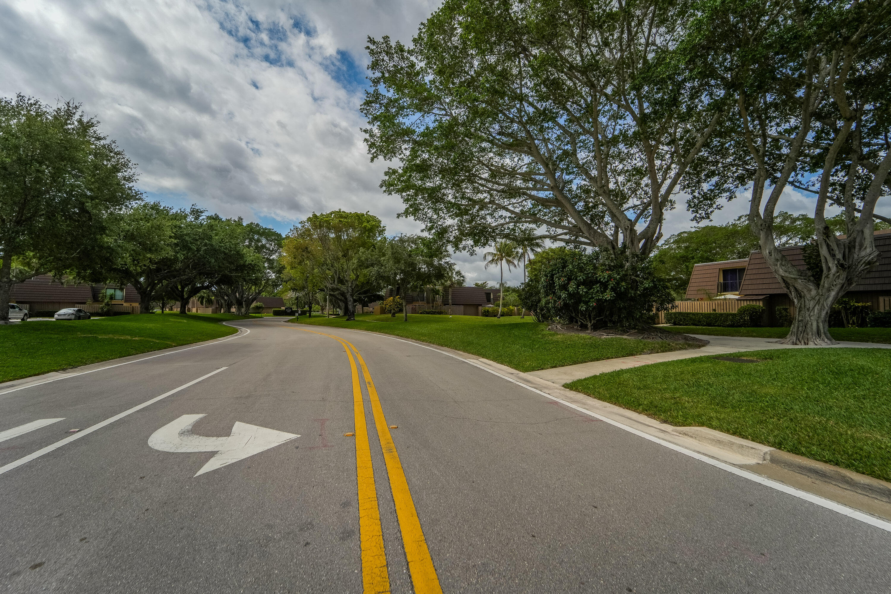 SANDALWOOD ESTATES - Residential