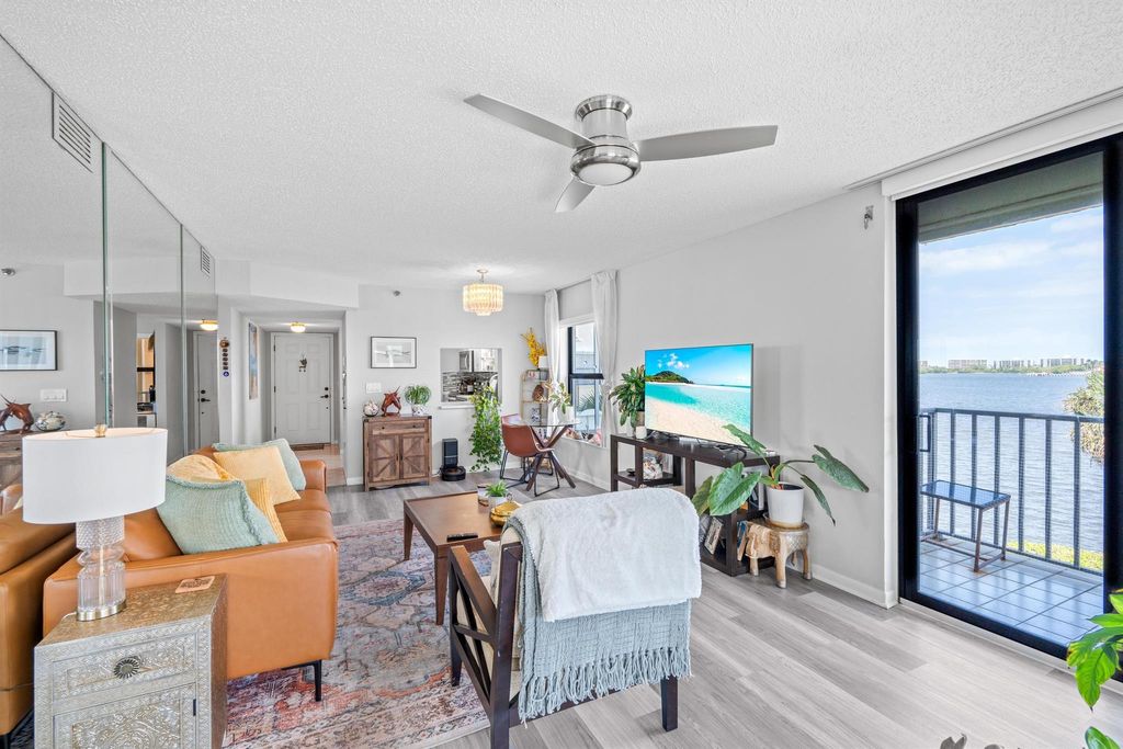 Photo of 896 N Federal Highway #332, Lantana, FL 33462 (MLS # R11083360)