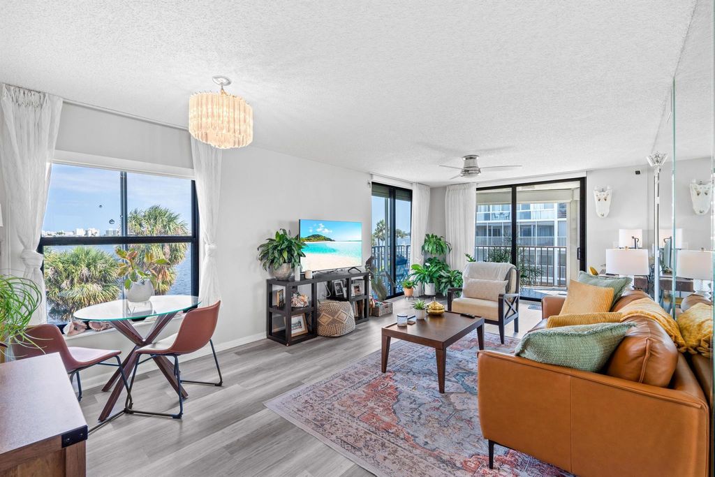 Photo of 896 N Federal Highway #332, Lantana, FL 33462 (MLS # R11083360)