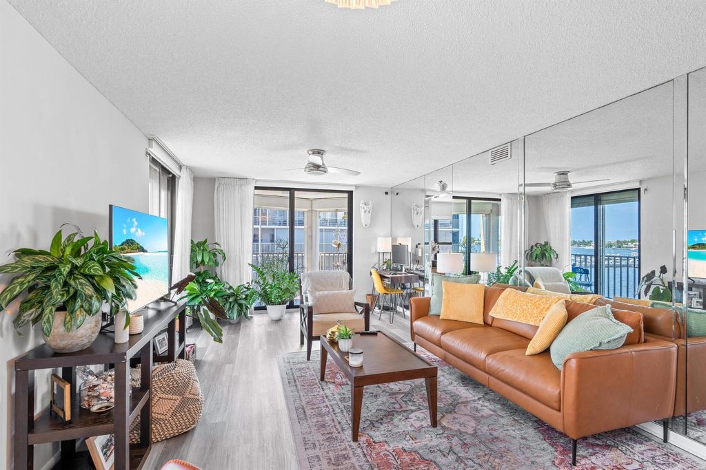 Photo of 896 N Federal Highway #332, Lantana, FL 33462 (MLS # R11083360)