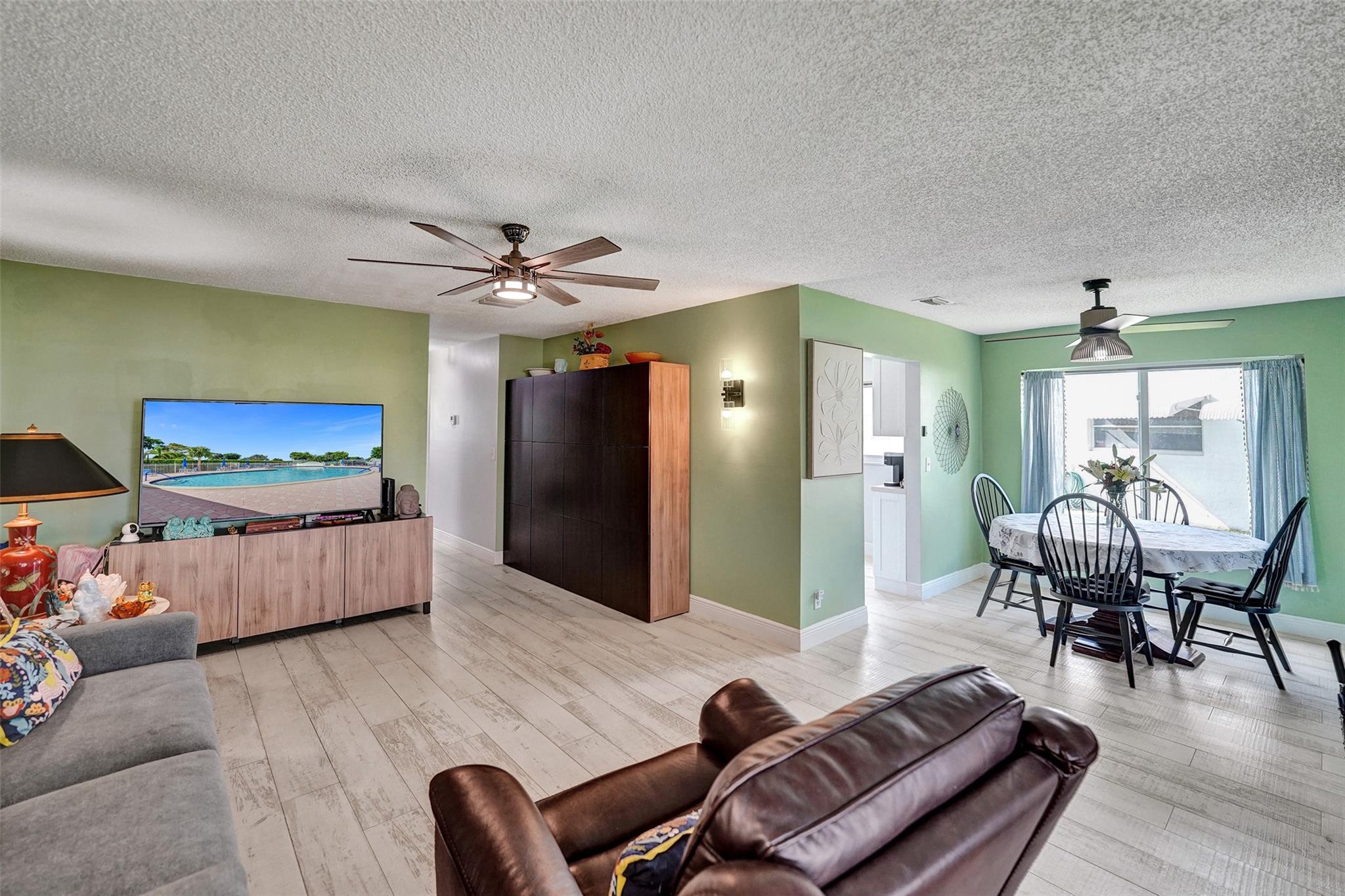 1070 NW 85th Terrace D72