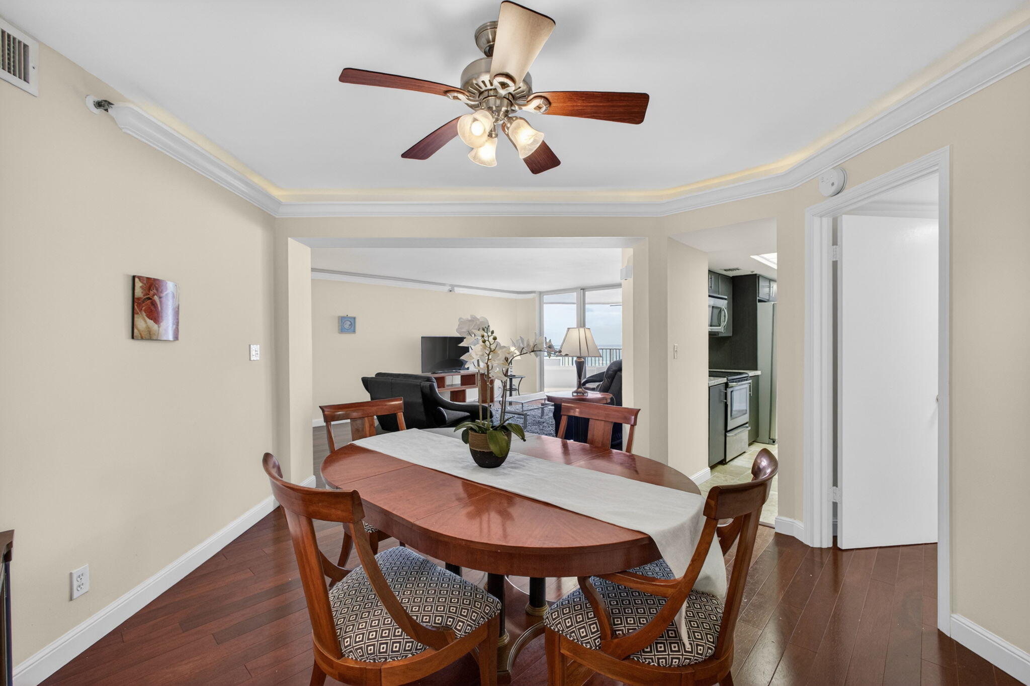 CORNICHE CONDO - Residential Lease