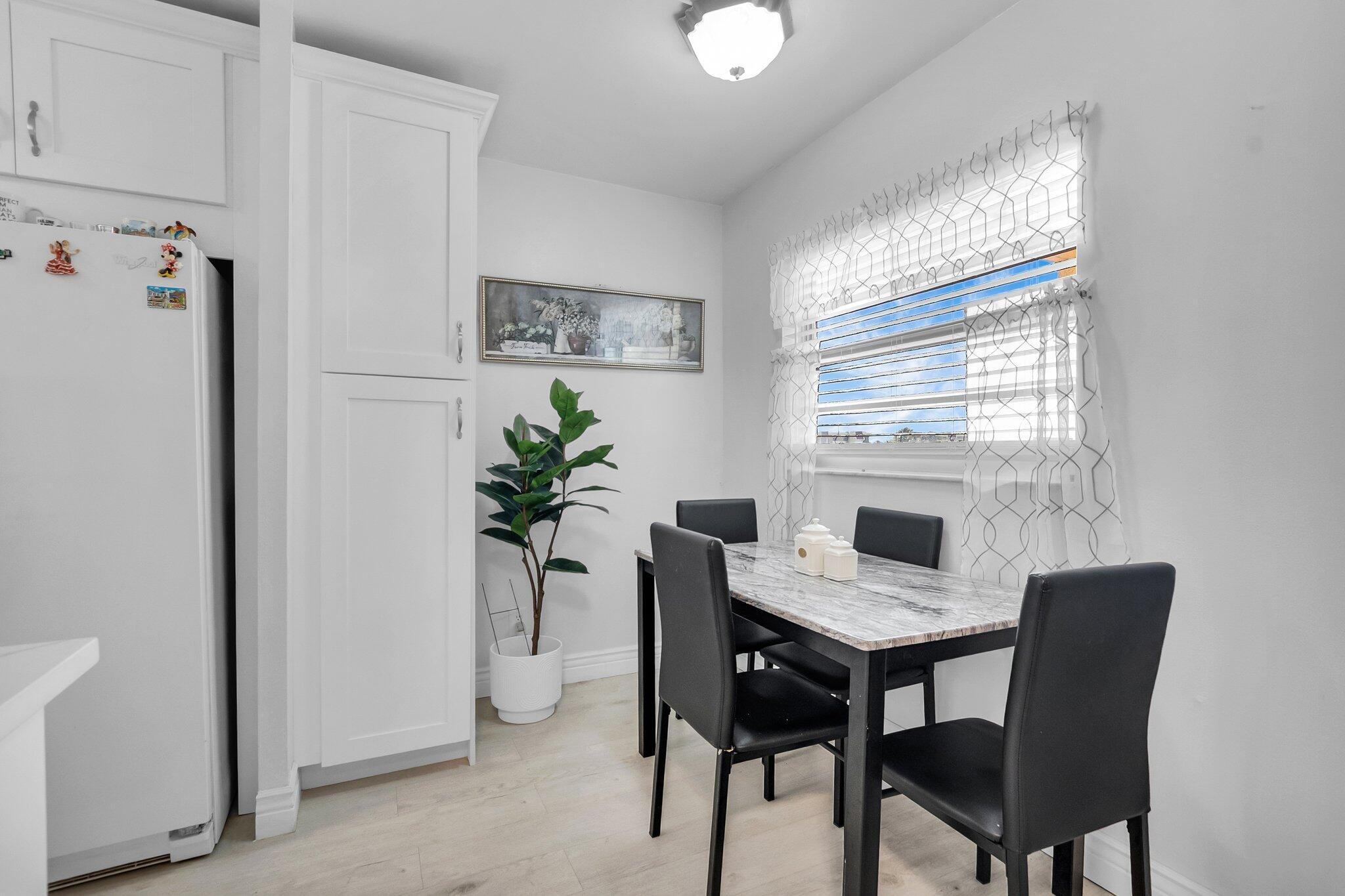 BARWOOD CONDO - Residential