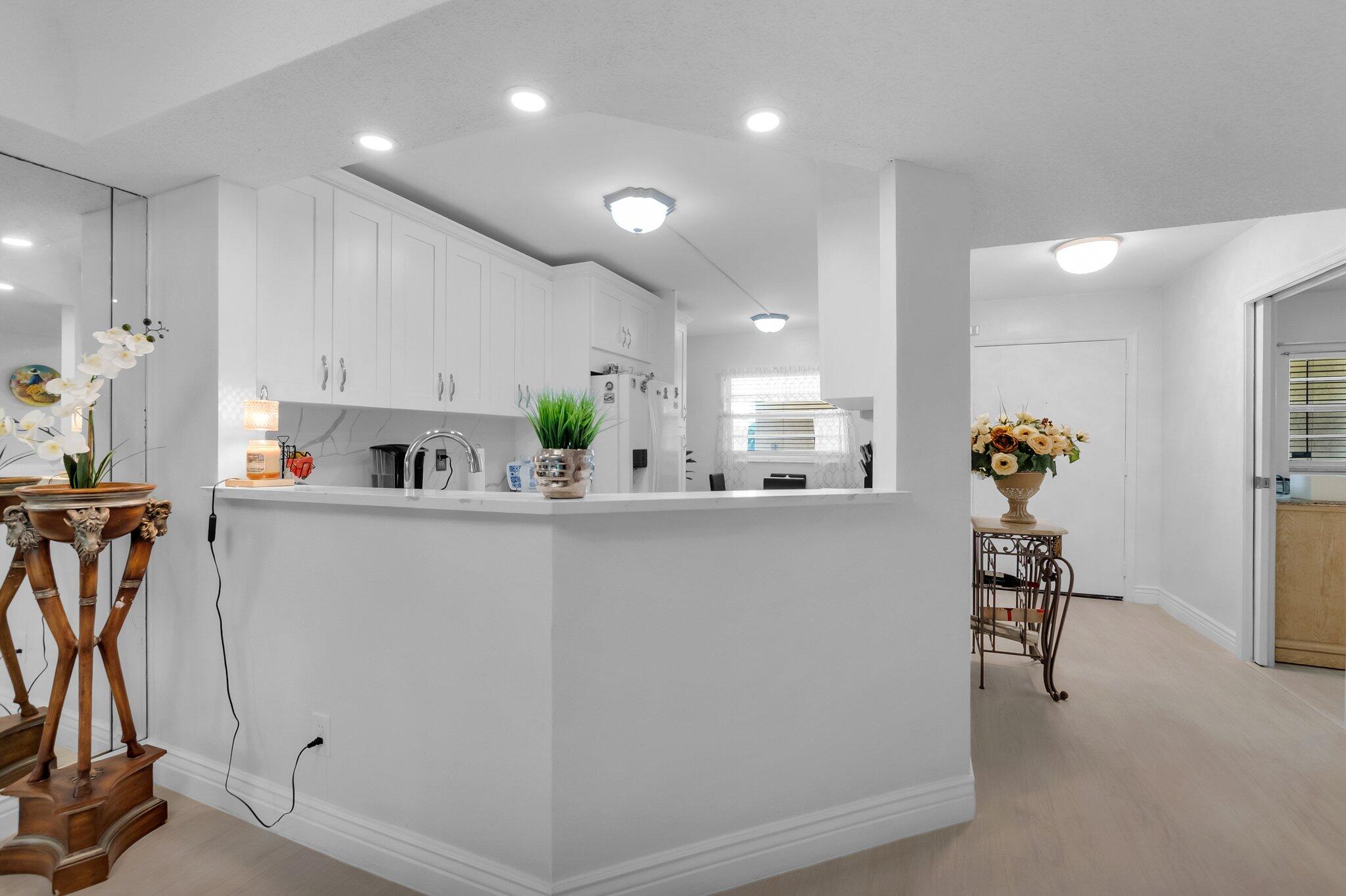 BARWOOD CONDO - Residential