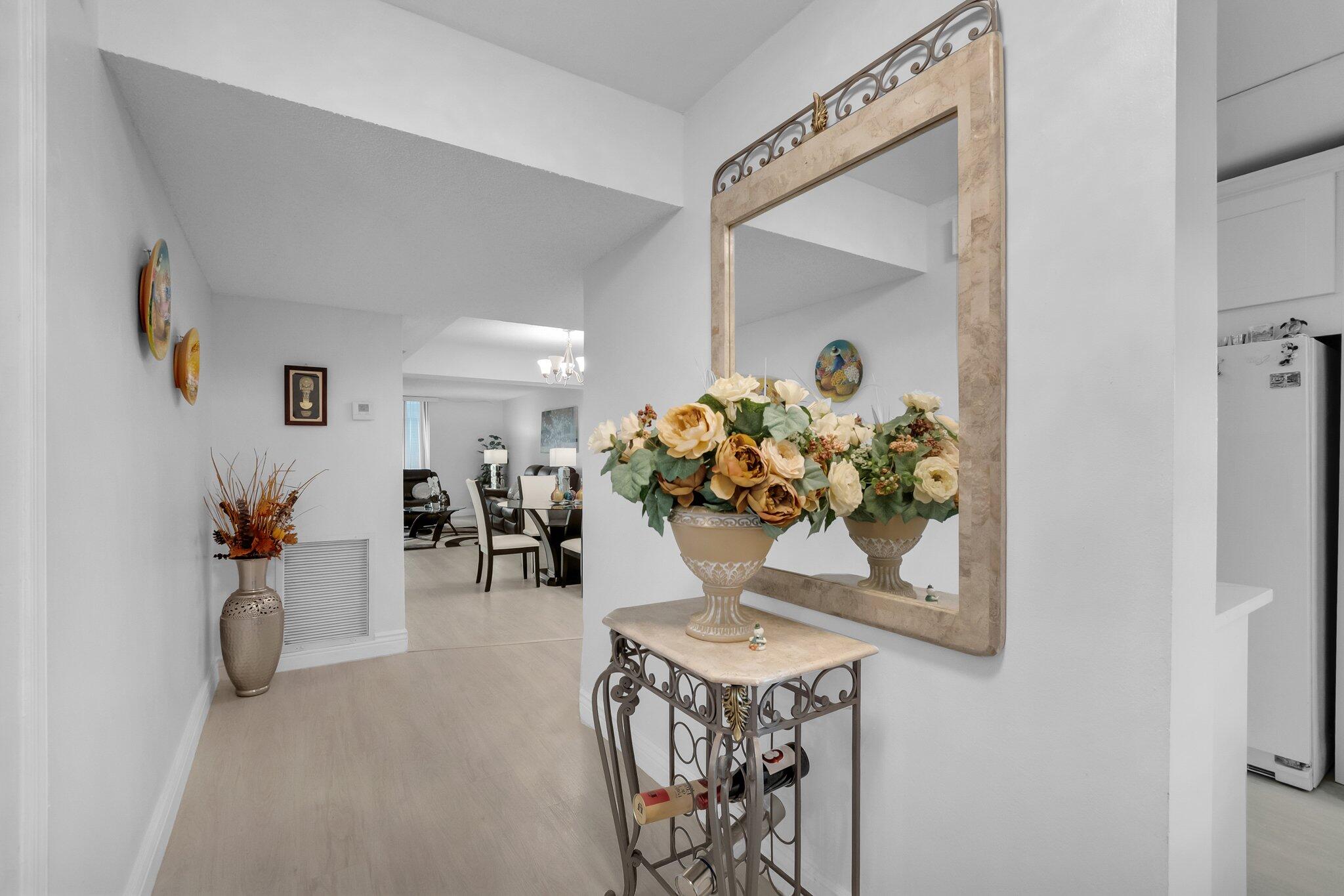 BARWOOD CONDO - Residential