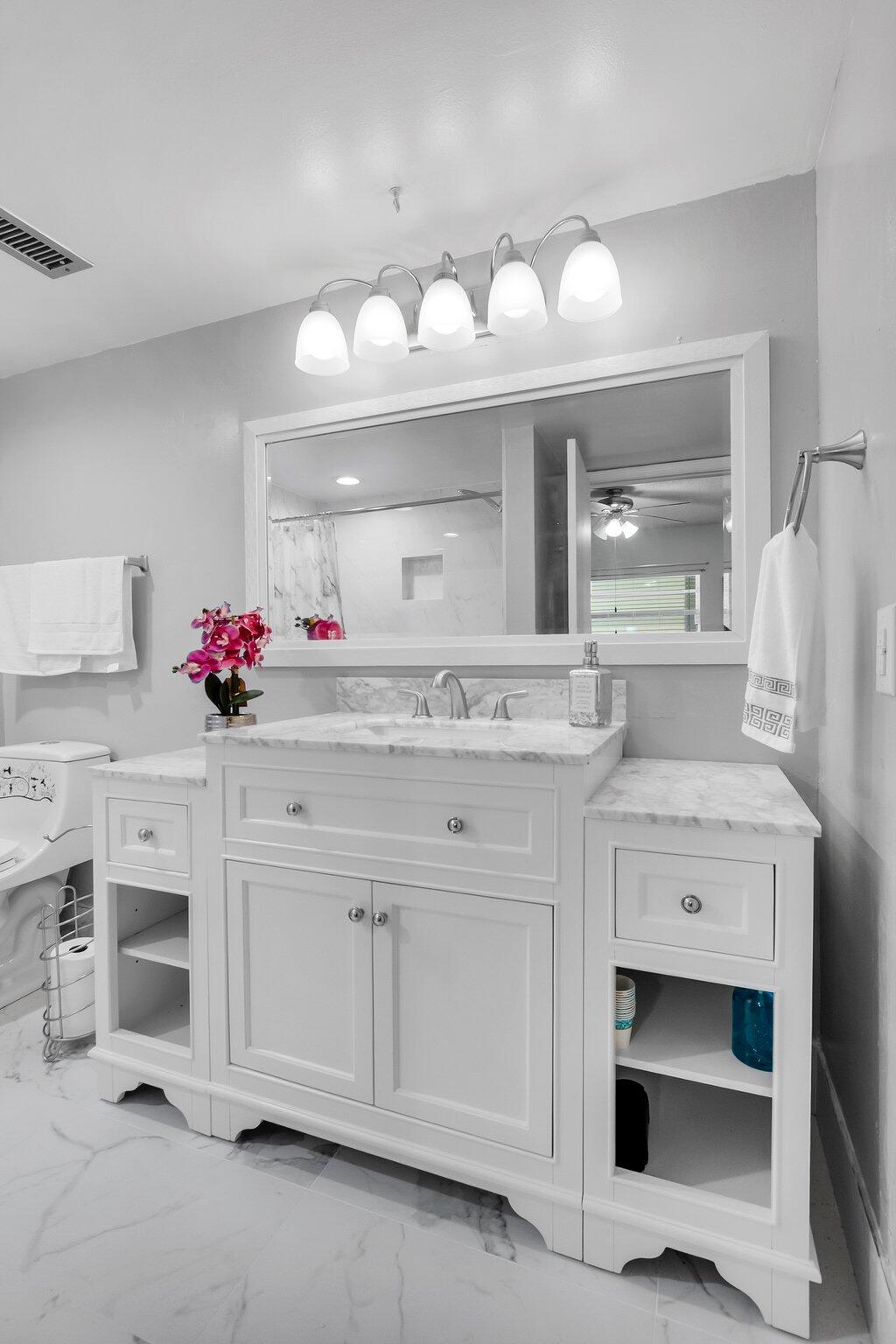 BARWOOD CONDO - Residential