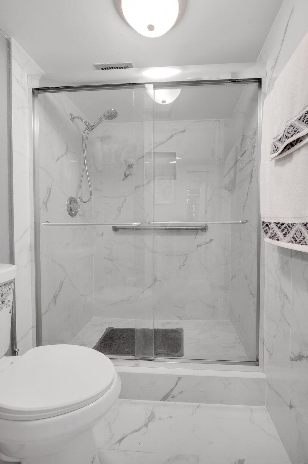 BARWOOD CONDO - Residential