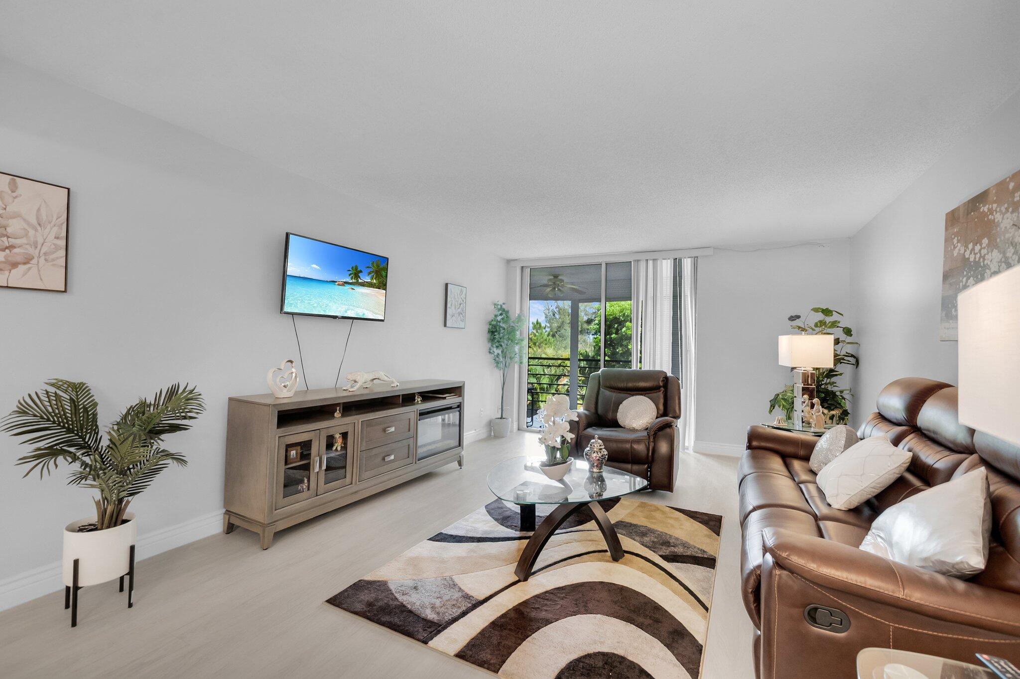 BARWOOD CONDO - Residential