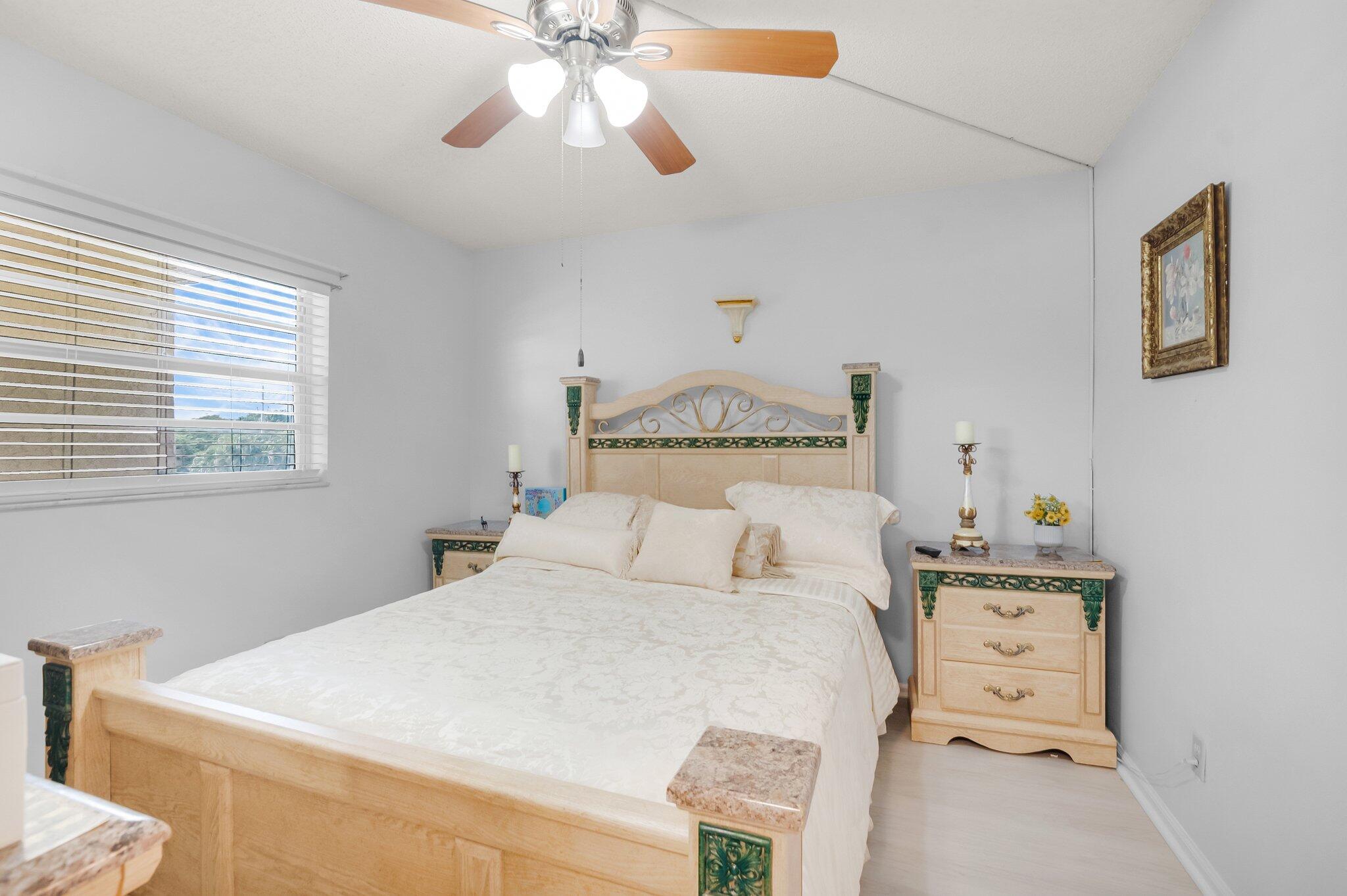 BARWOOD CONDO - Residential