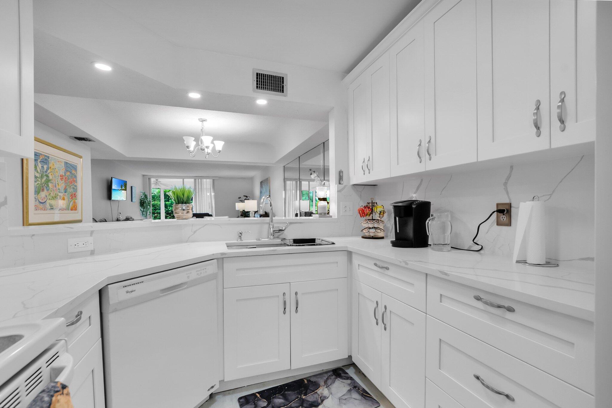 BARWOOD CONDO - Residential