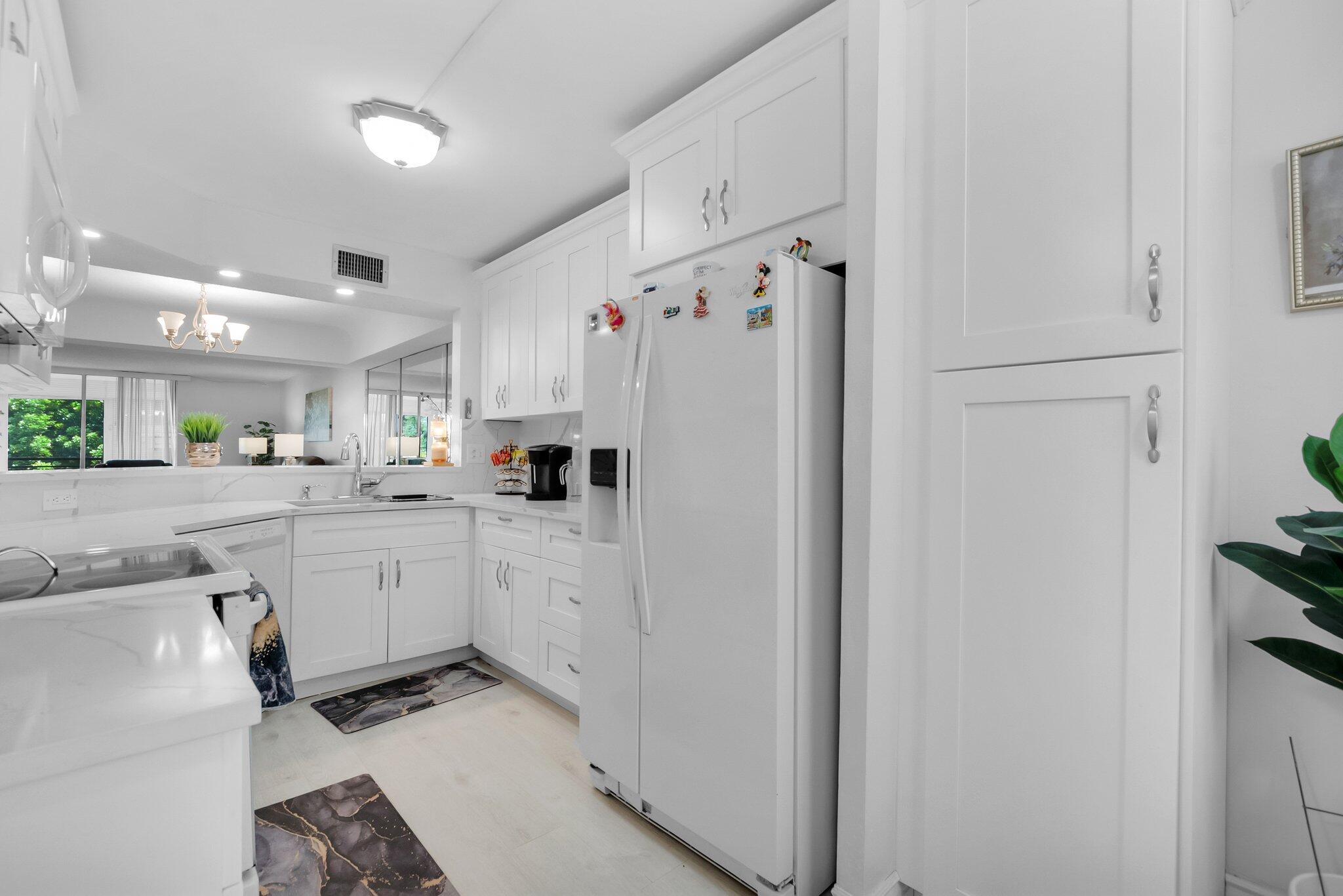 BARWOOD CONDO - Residential