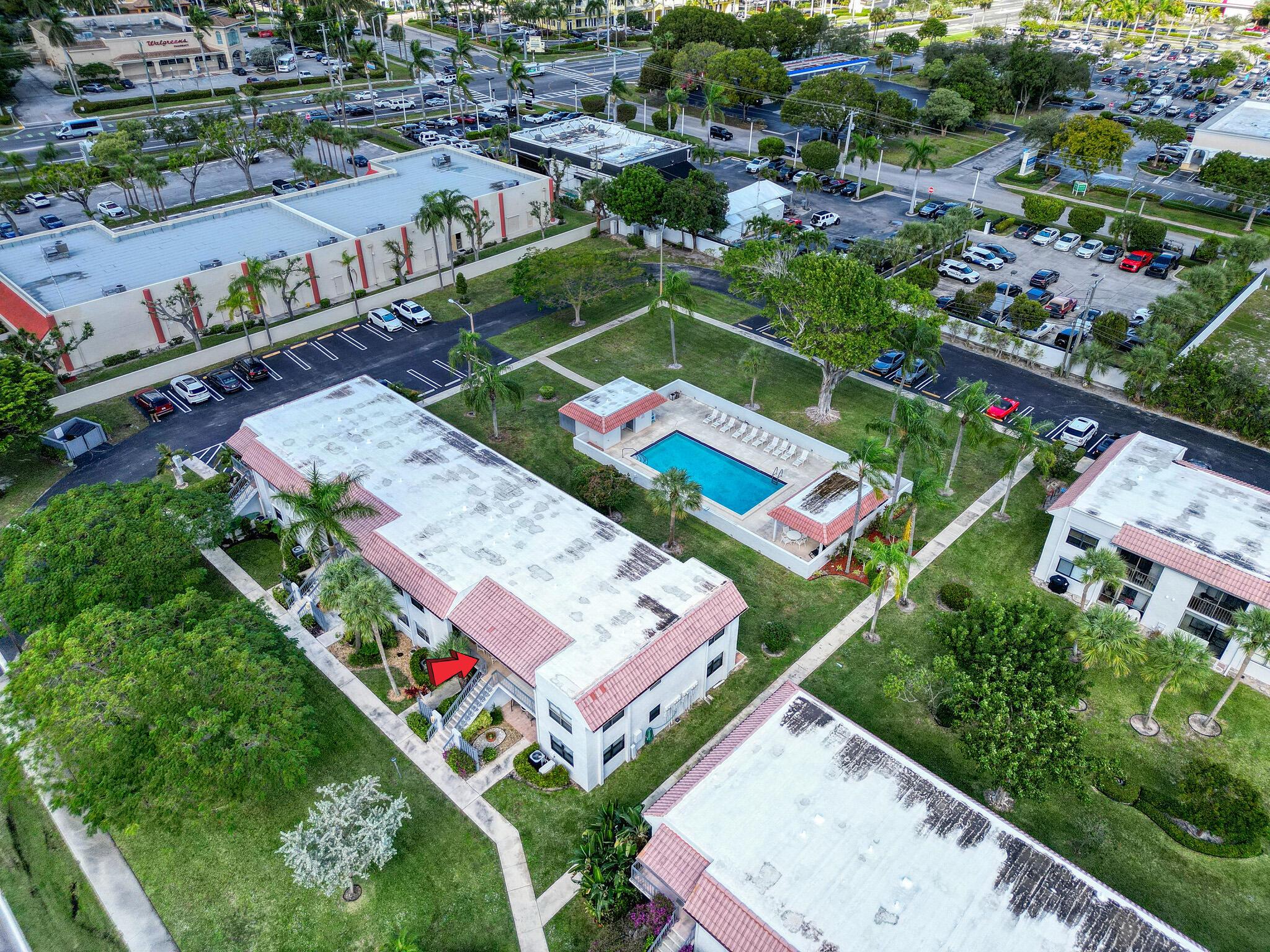 BOCA ISLE CONDO - Residential