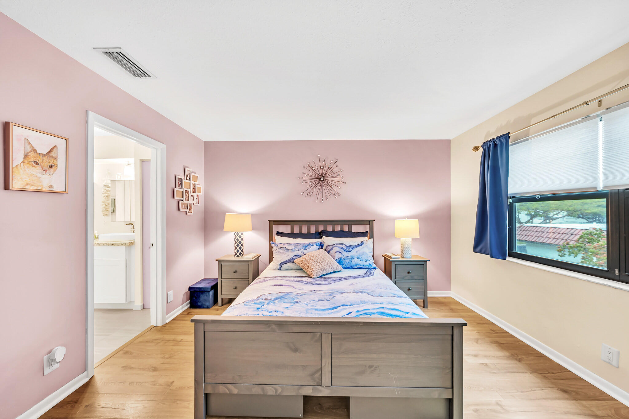 BOCA ISLE CONDO - Residential