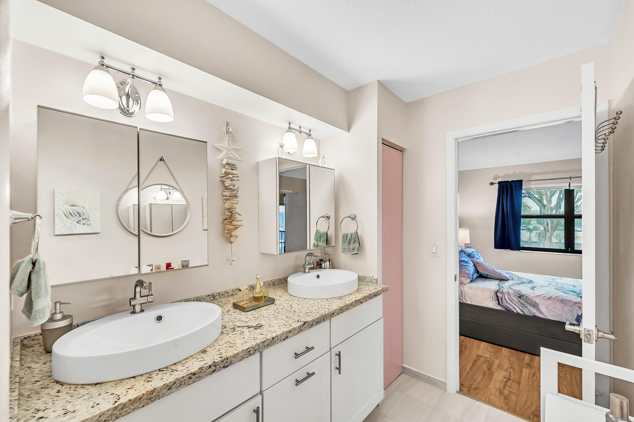 BOCA ISLE CONDO - Residential