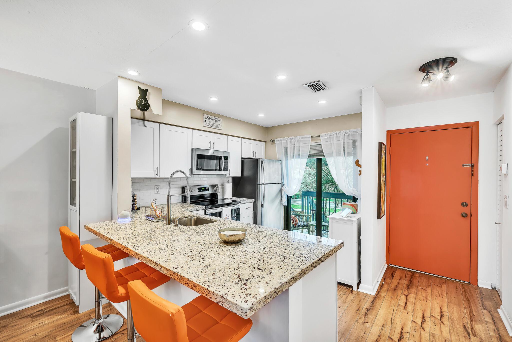 BOCA ISLE CONDO - Residential