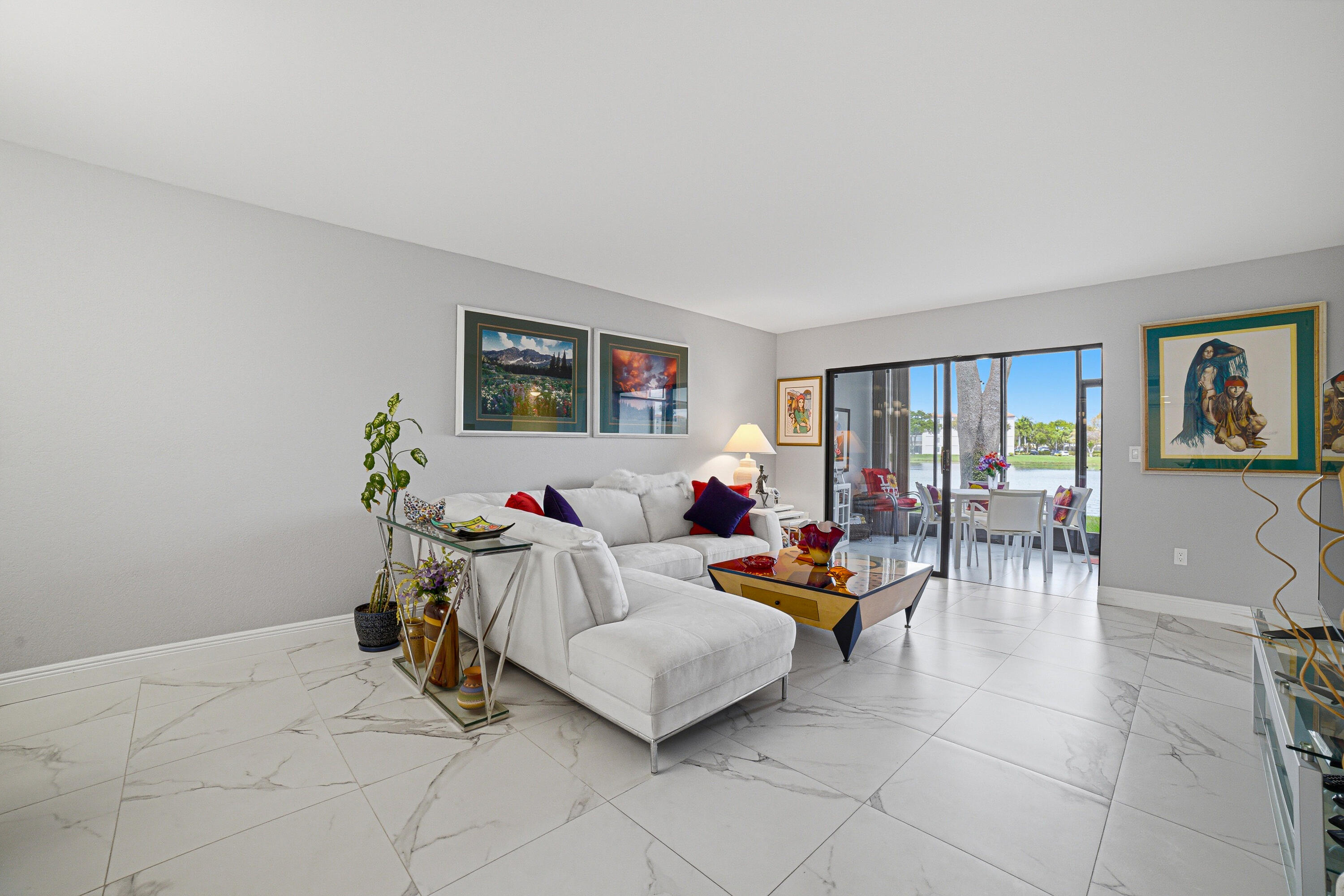 HUNTINGTON POINTE - Residential