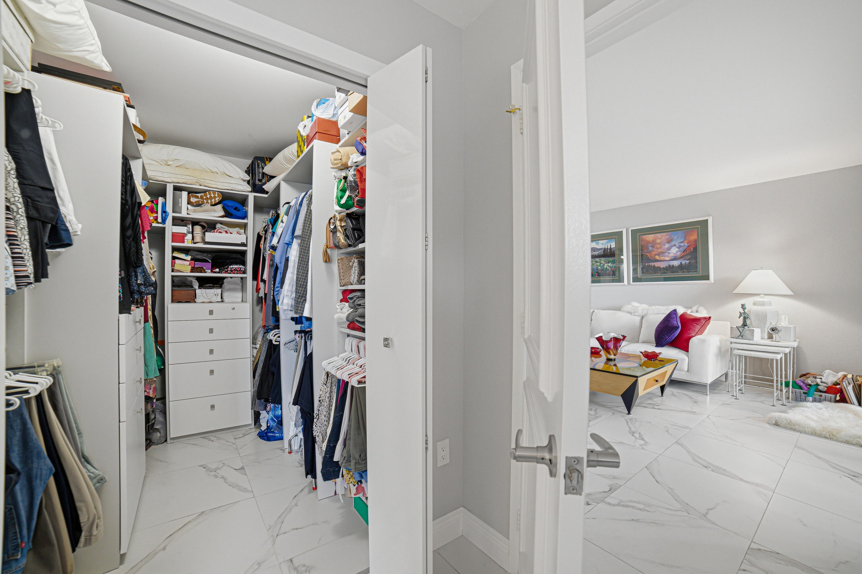 HUNTINGTON POINTE - Residential