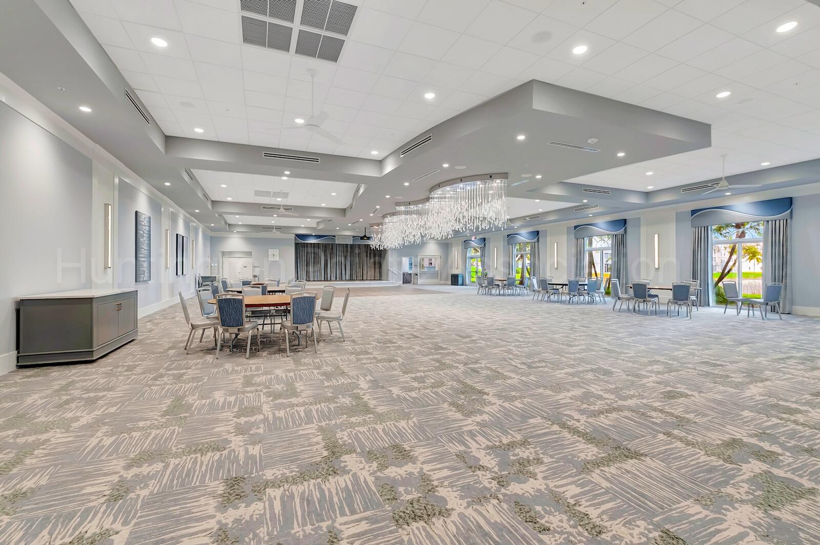 HUNTINGTON POINTE - Residential