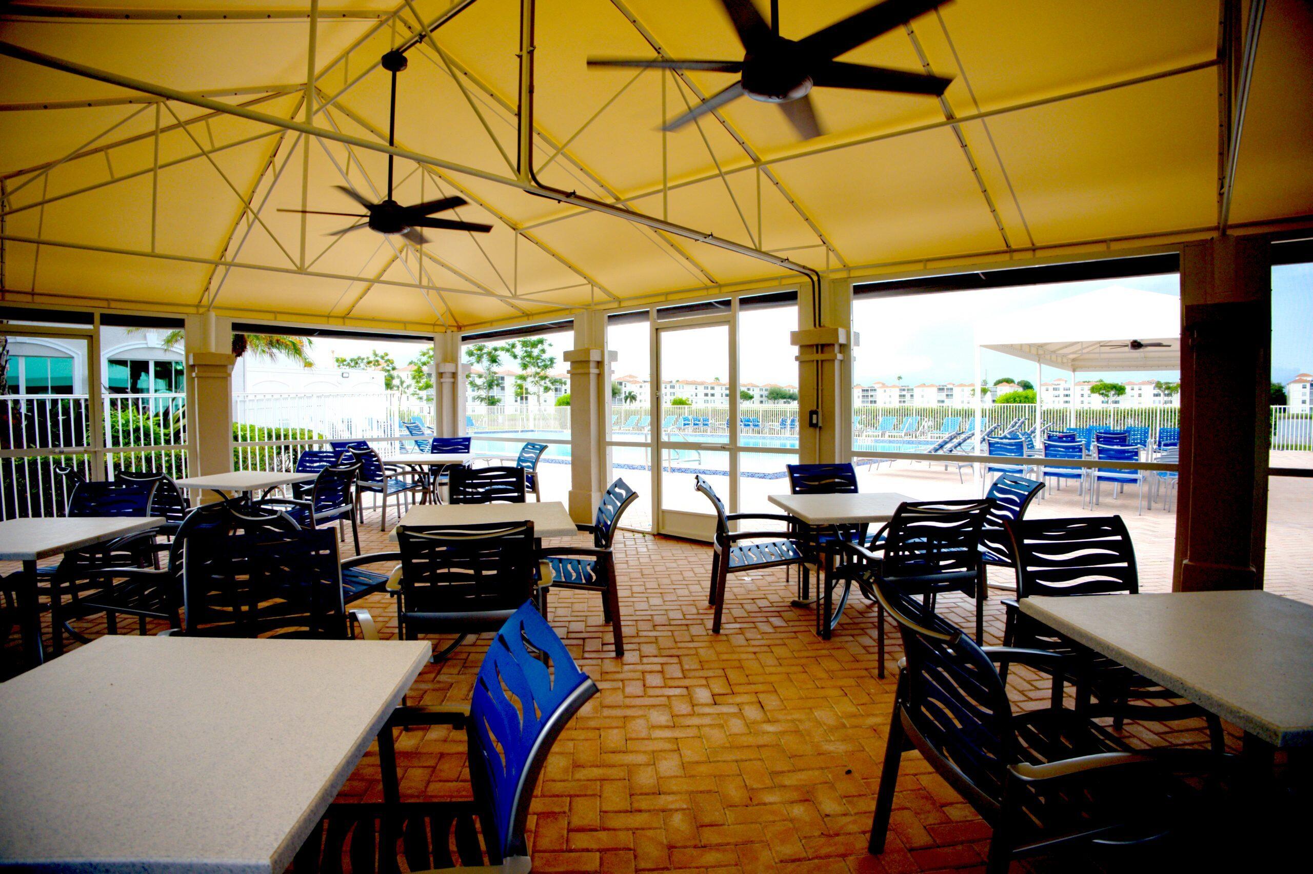 HUNTINGTON POINTE - Residential