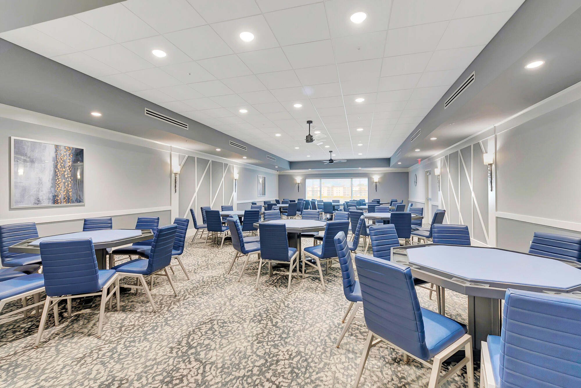 HUNTINGTON POINTE - Residential