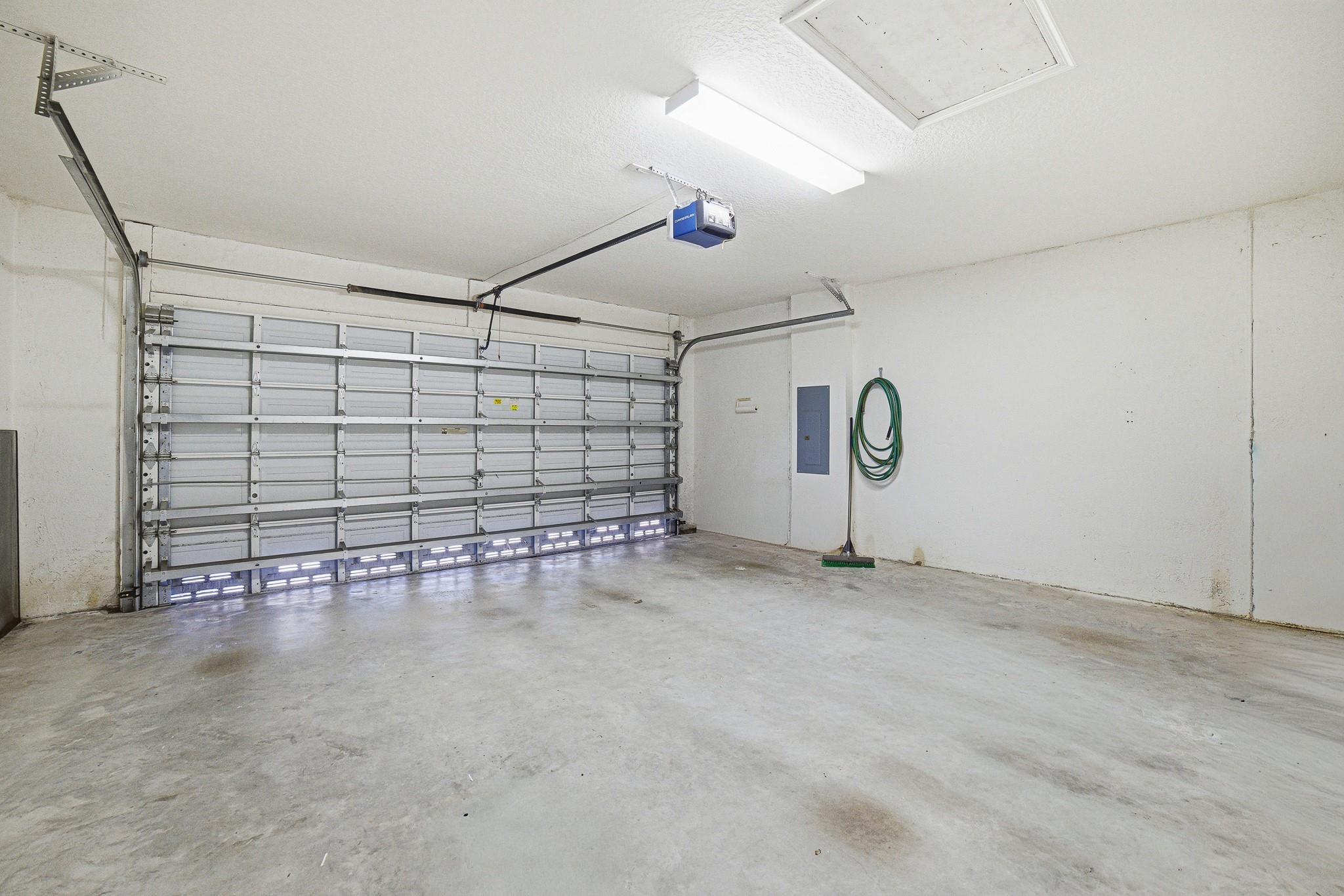 Melear - Residential