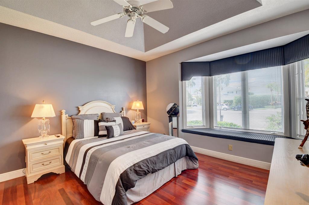 ST ANDREWS COUNTRY CLUB - Residential