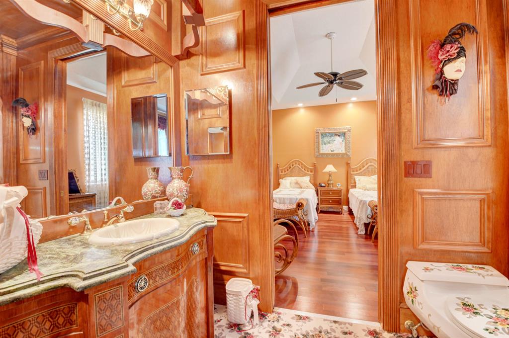 ST ANDREWS COUNTRY CLUB - Residential