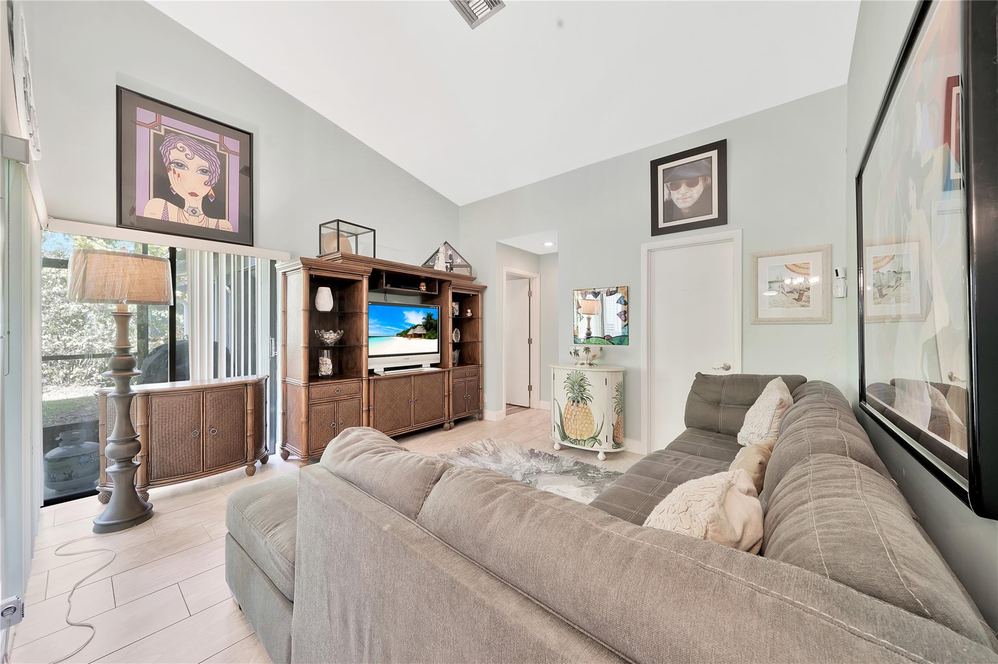 COUNTRY LANDING I - Residential