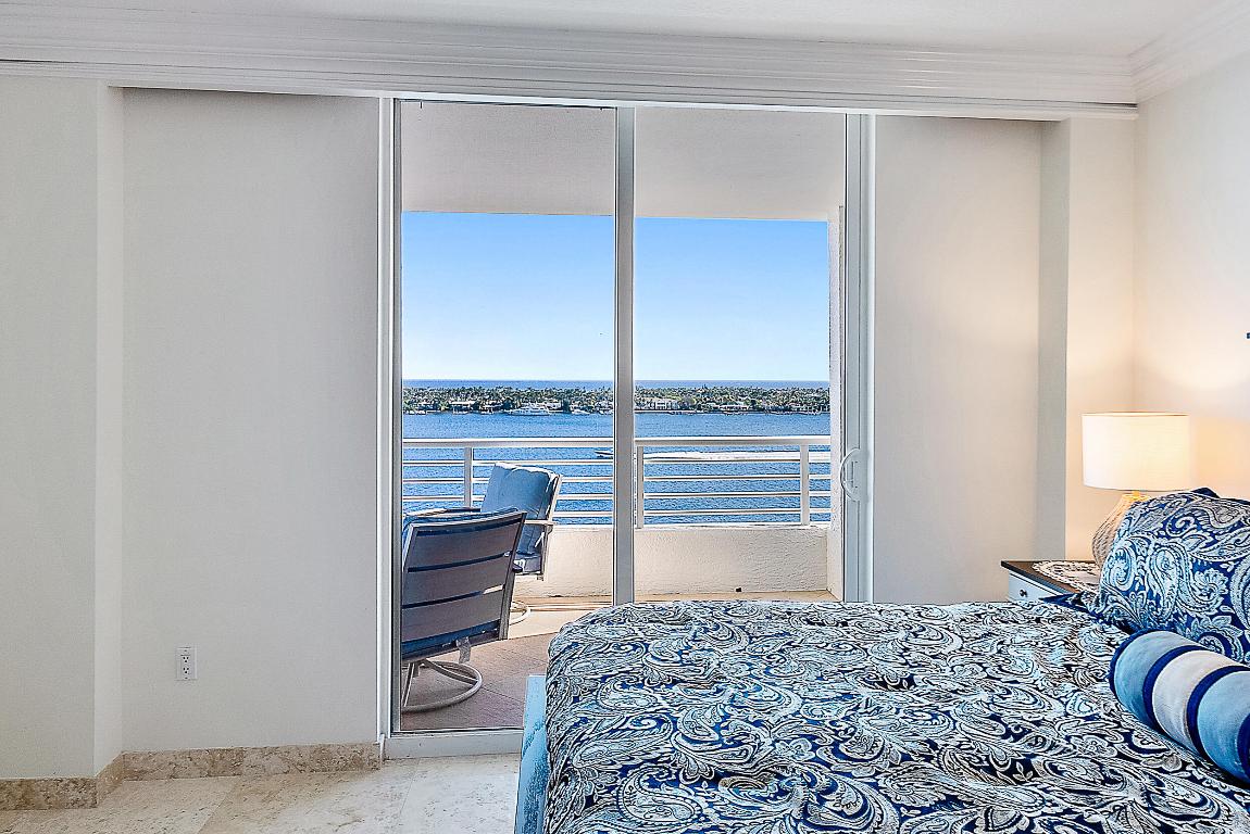 SLADE CONDO - Residential