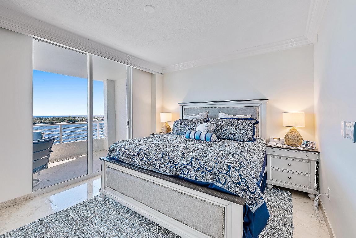 SLADE CONDO - Residential