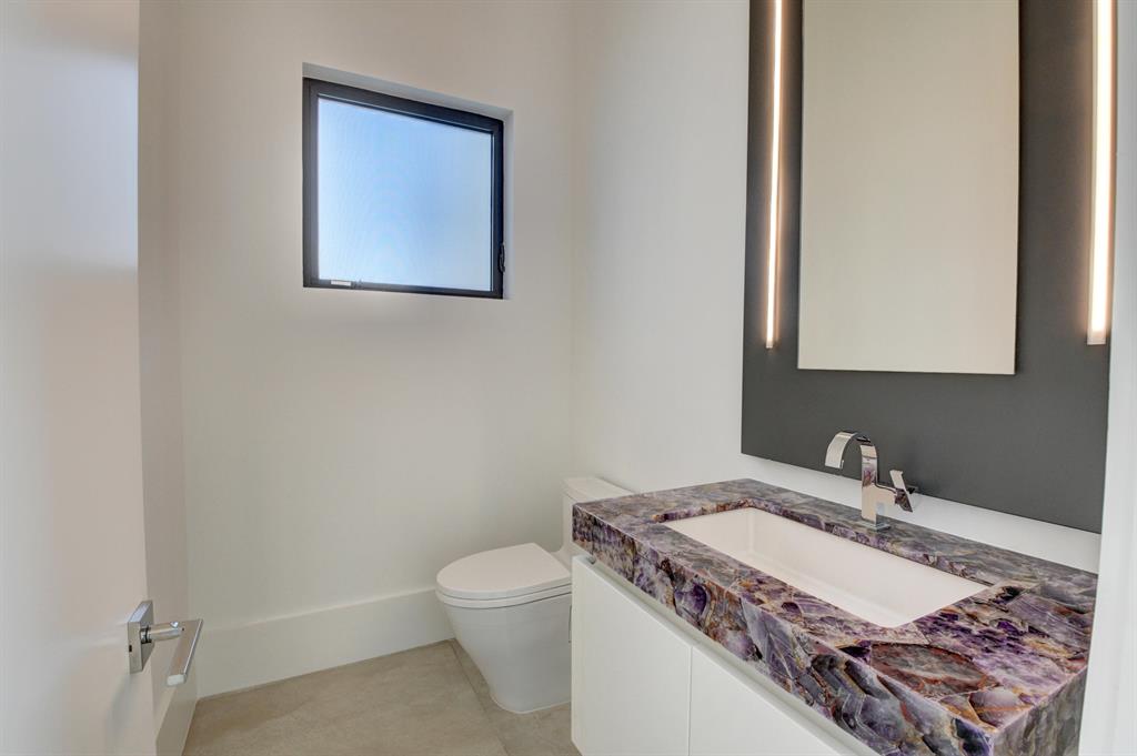 ST ANDREWS COUNTRY CLUB - Residential