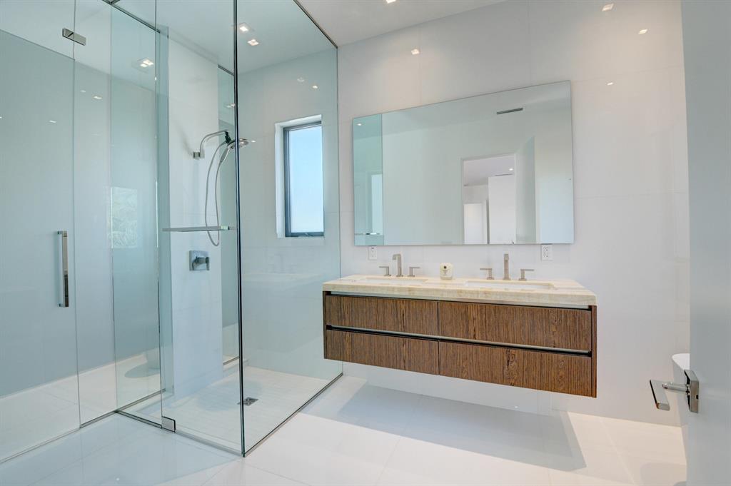 ST ANDREWS COUNTRY CLUB - Residential