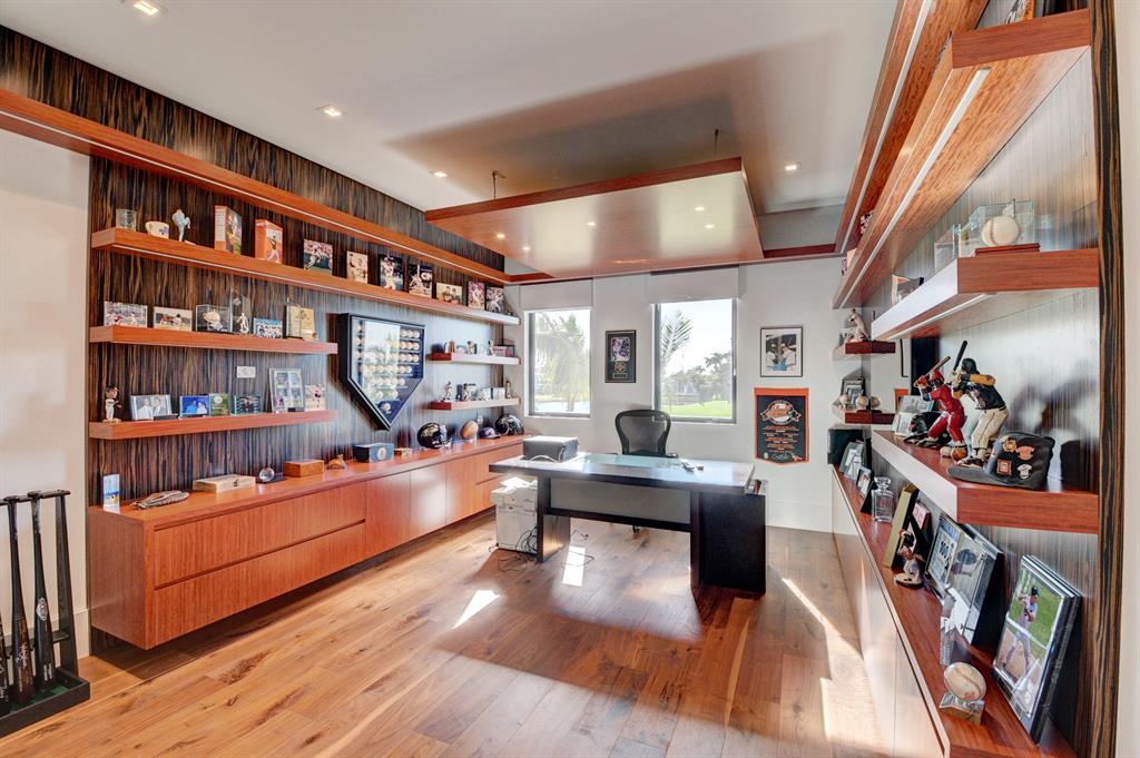 ST ANDREWS COUNTRY CLUB - Residential