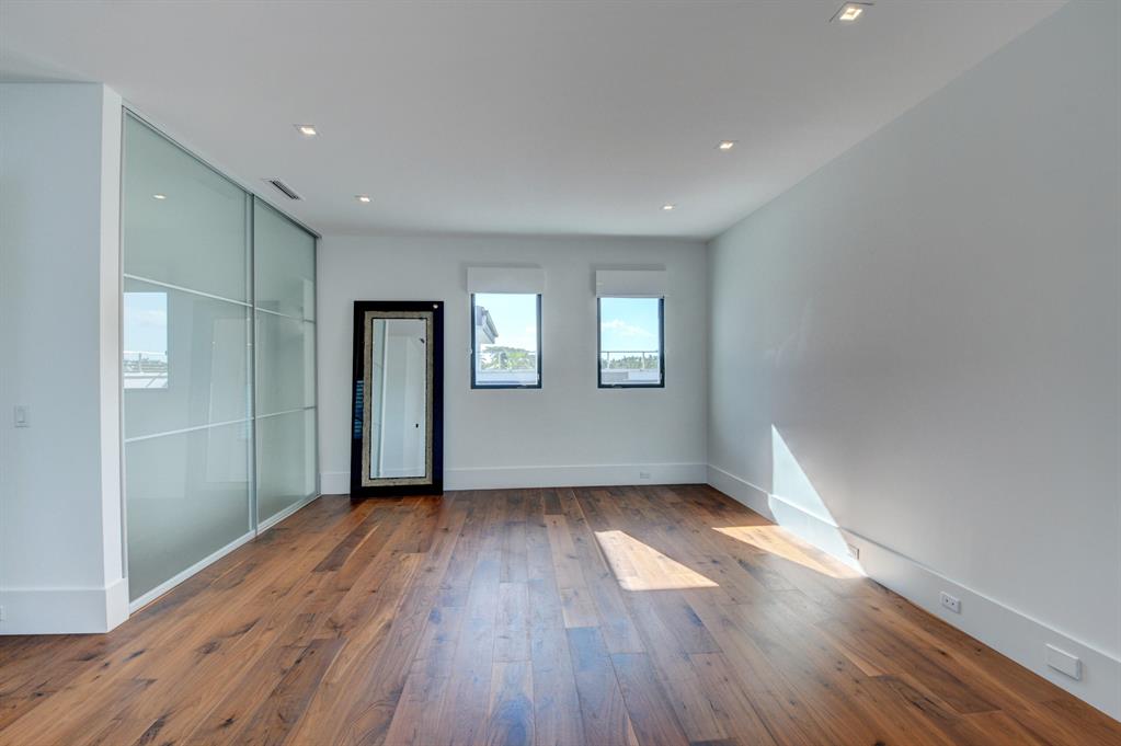 ST ANDREWS COUNTRY CLUB - Residential