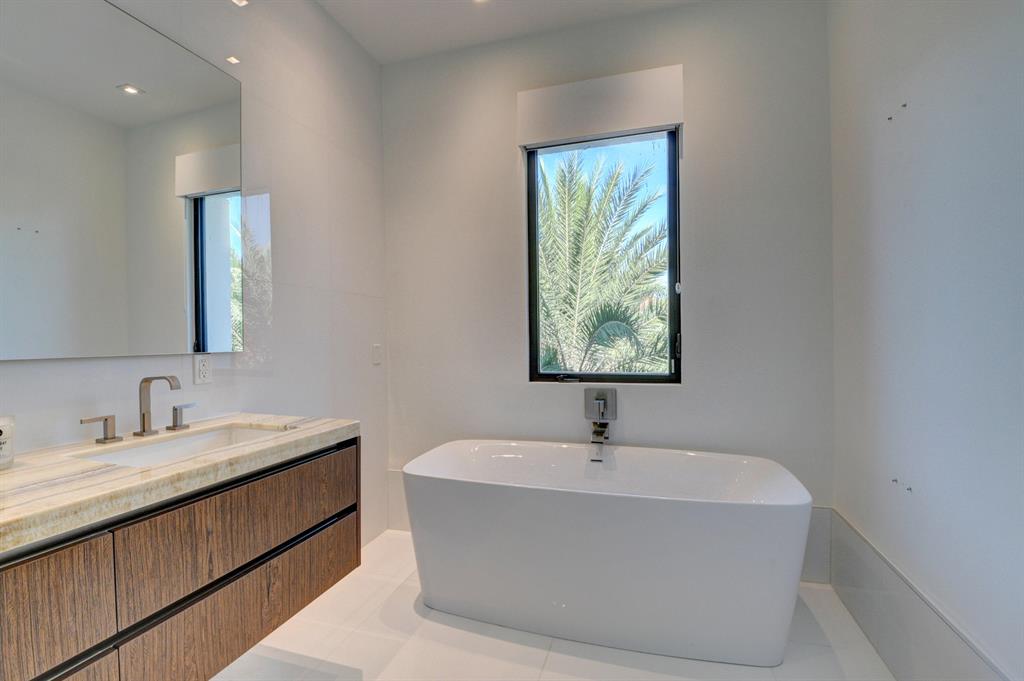 ST ANDREWS COUNTRY CLUB - Residential