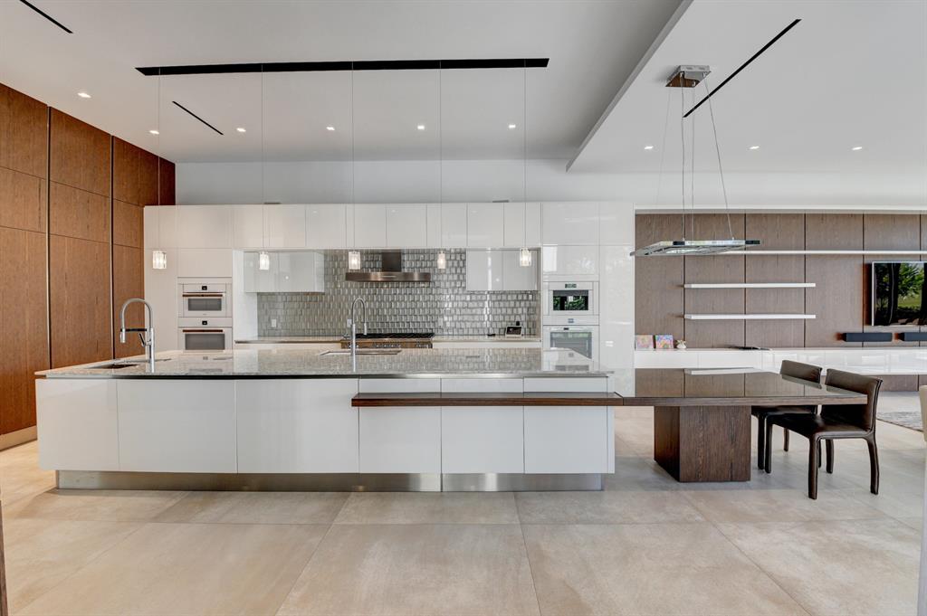 ST ANDREWS COUNTRY CLUB - Residential