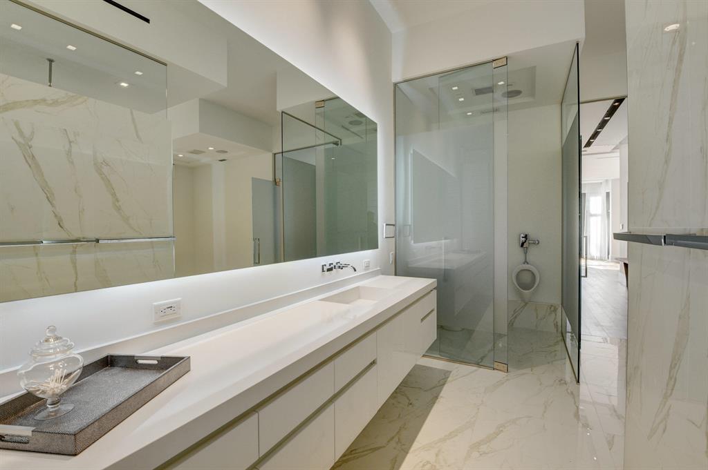 ST ANDREWS COUNTRY CLUB - Residential