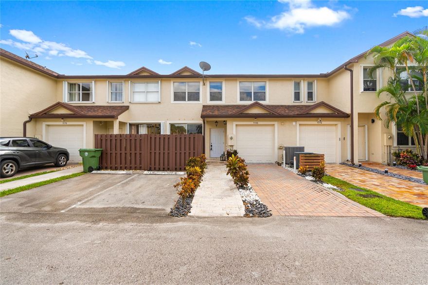 FANTASTIC OPPORTUNITY TO PURCHASE THIS SPACIOUS & BEAUTIFULLY UPDATED 2 BEDROOM AND 3 FULL BATH TOWNHOME WITH GARAGE LOCATED IN DESIRABLE COMMUNITY OF THE PARK AT TANGLEWOOD IN THE HEART OF PEMBROKE PINES*LAMINATE WOOD FLOORS*MODERN KITCHEN WITH STAINLESS STEEL APPLIANCES*HUGE PRIMARY BEDROOM WITH LARGE WALK-IN CLOSET AND REMODELED BATH*GENEROUS SIZE GUEST BEDROOM*
FENCED IN FRONT PATIO FOR PRIVACY*THE HOA INCLUDES THE ROOF, LANDSCAPING, POOL, PARKING AND COMMON AREAS*