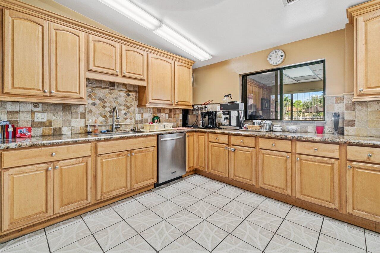 PINE RIDGE SOUTH II CONDO - Residential