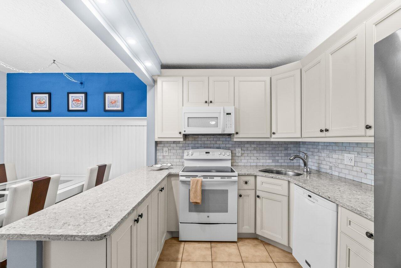 PINE RIDGE SOUTH II CONDO - Residential