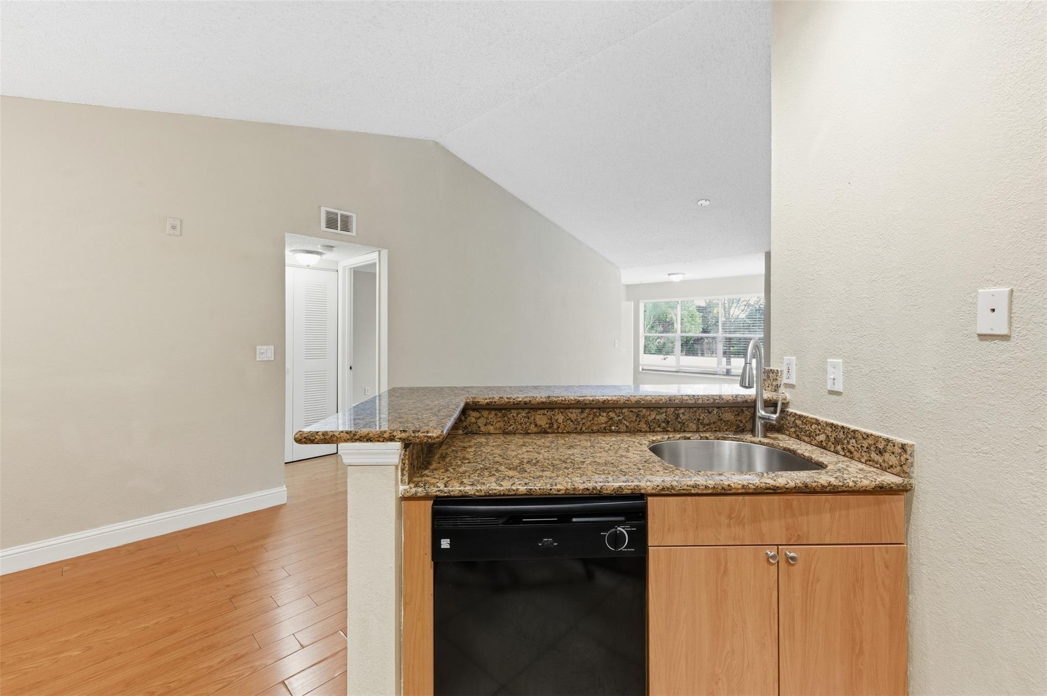 Isles at lago Nar - Residential Lease