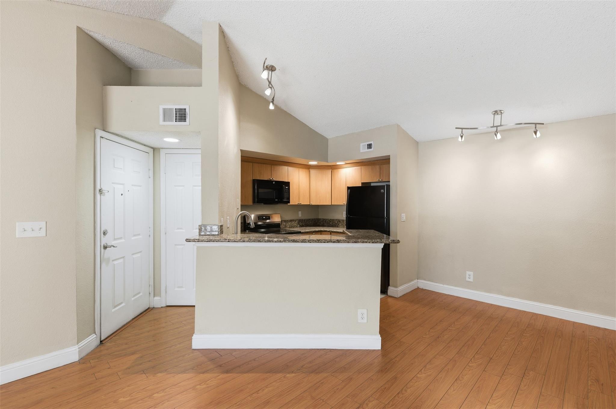 Isles at lago Nar - Residential Lease