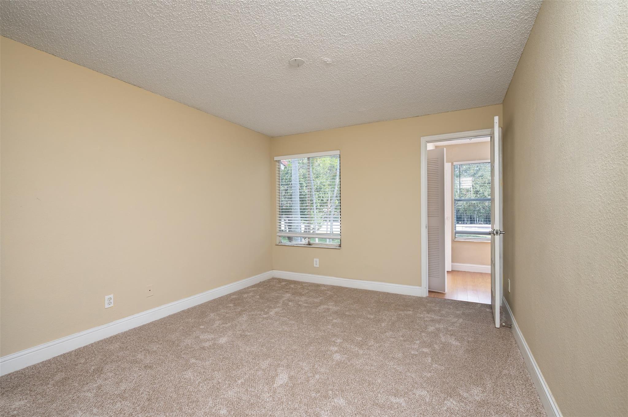 Isles at lago Nar - Residential Lease