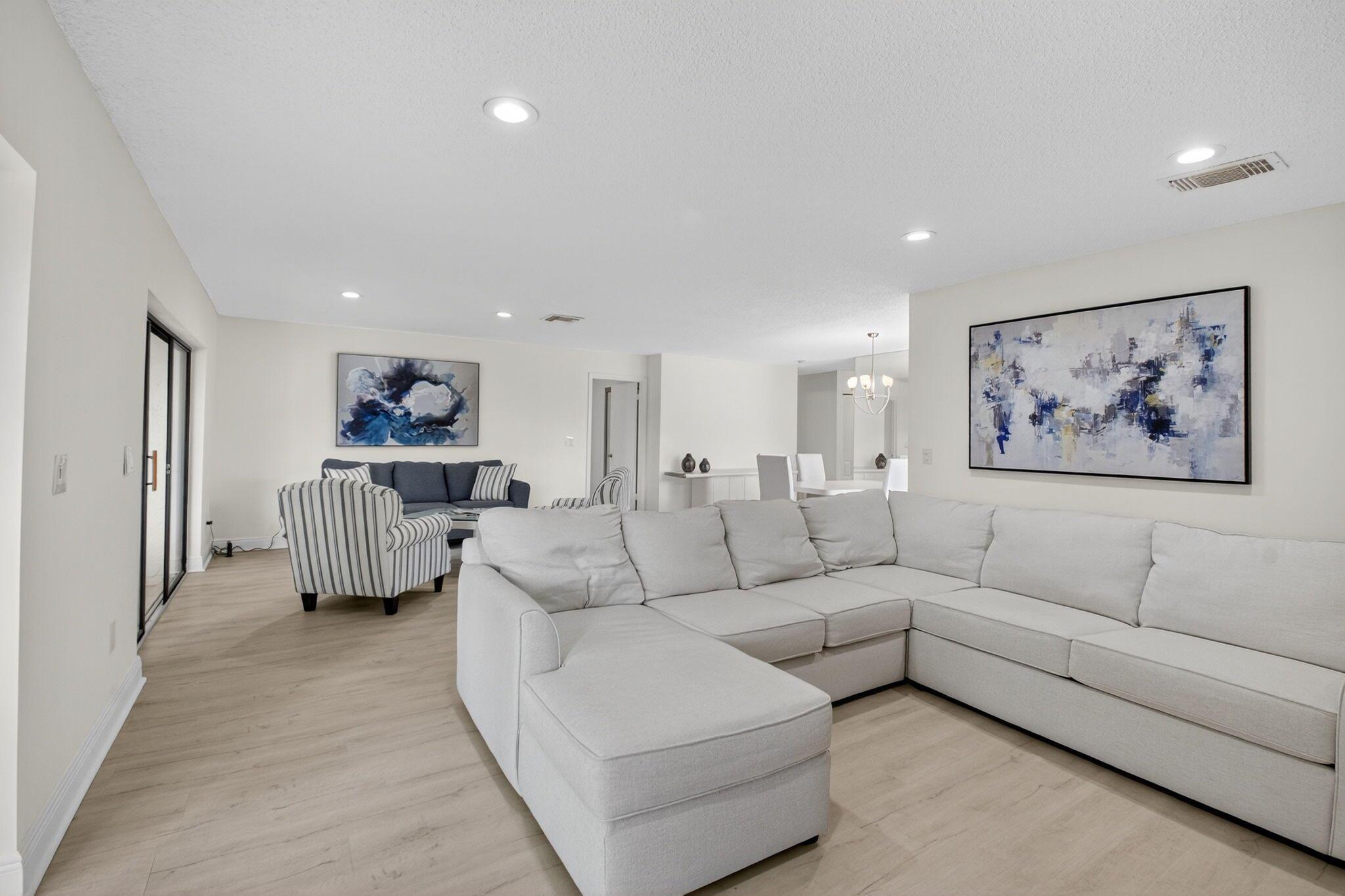 SOUTHPORT AT HUNTERS RUN - Residential