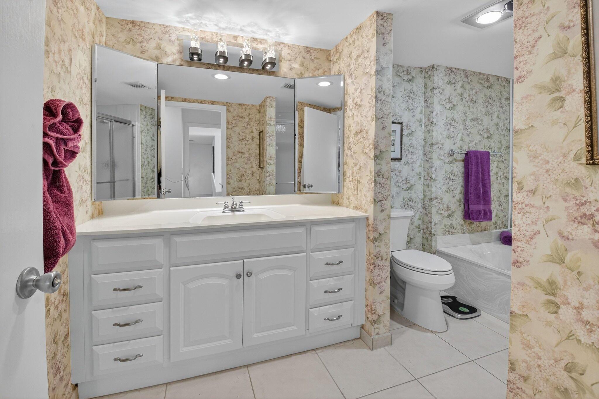 SOUTHPORT AT HUNTERS RUN - Residential