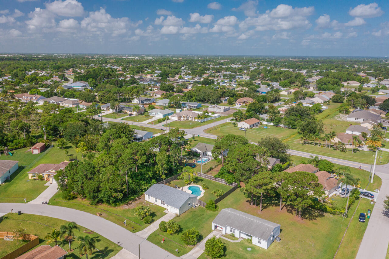 PORT ST LUCIE SECTION 40 - Residential