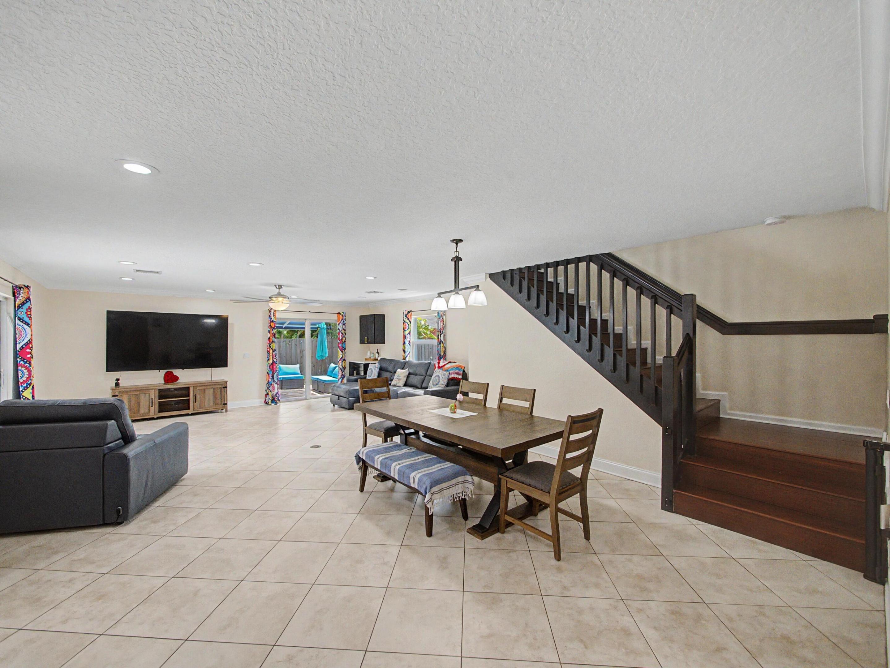 4868 Canal Drive