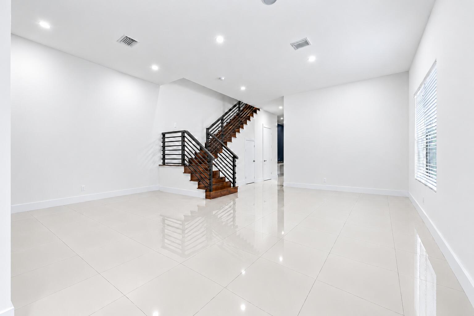 3090 SW 17th Street