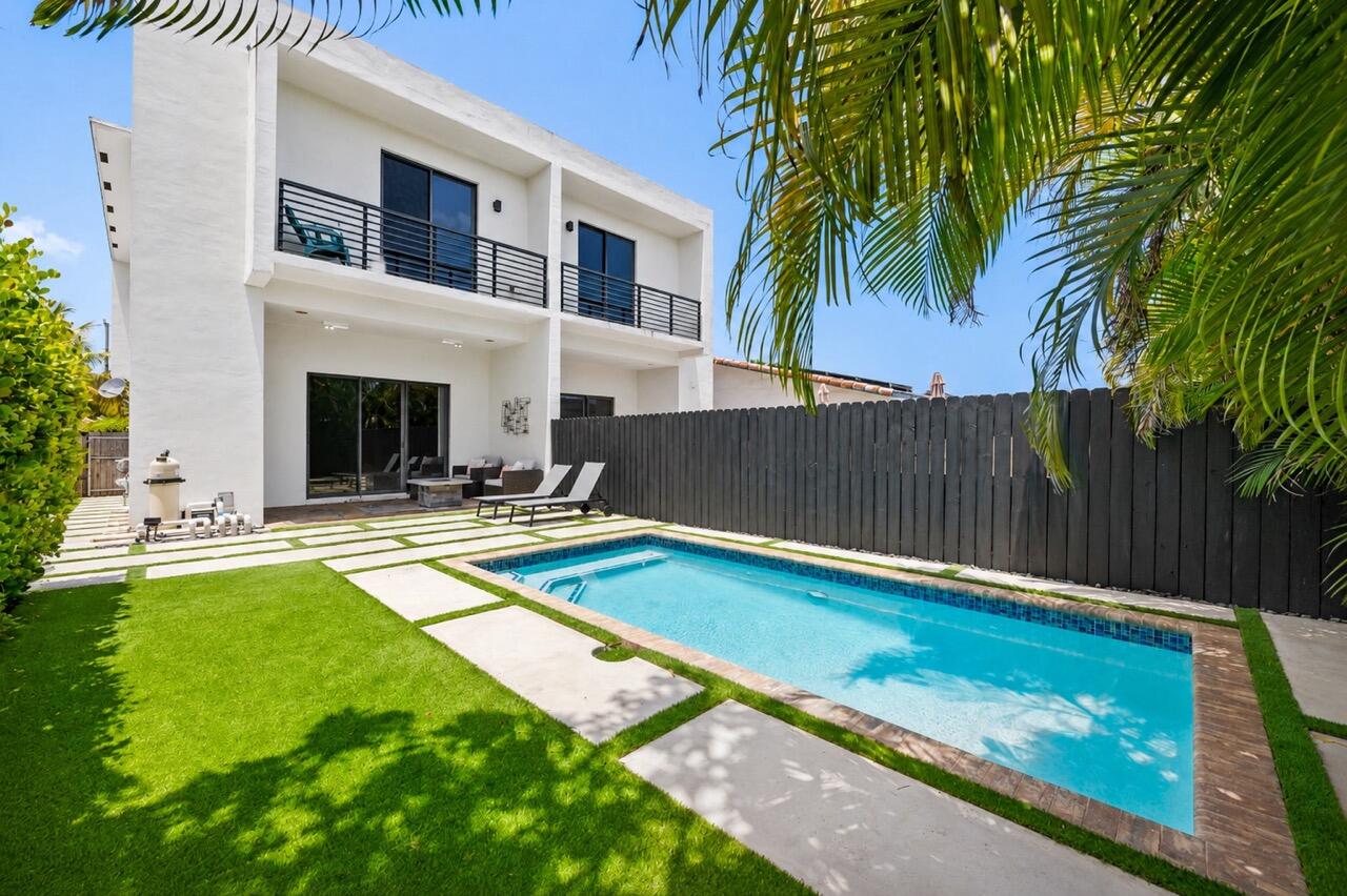 3090 SW 17th Street, Miami FL 33145
