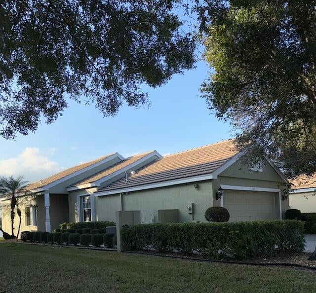 Photo of 125 Lancaster Way, Royal Palm Beach, FL 33414 (MLS # R11107304)